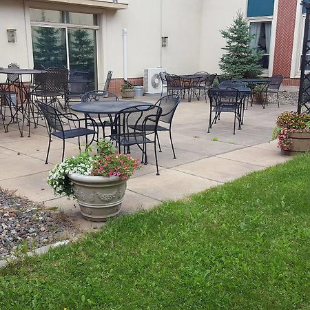 Hibbing Park Hotel Eksteriør billede