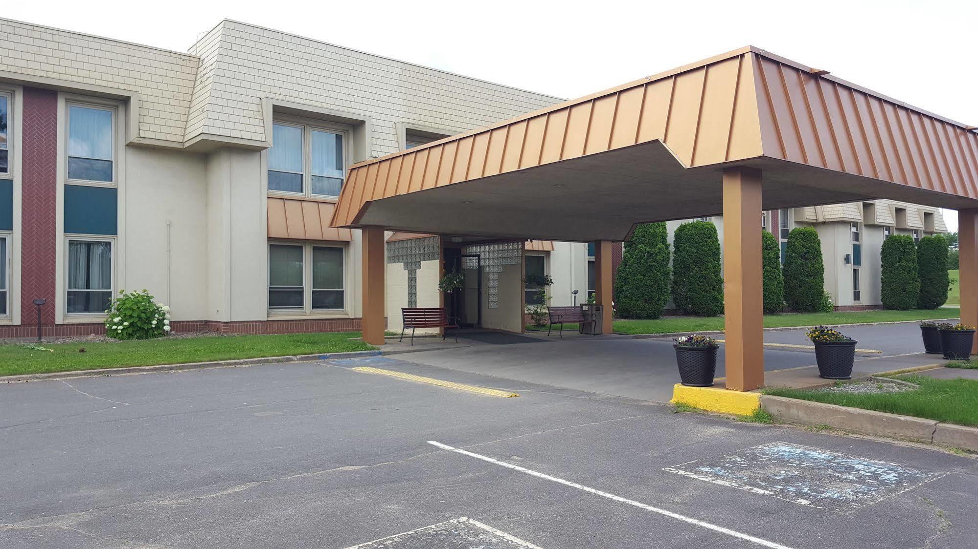 Hibbing Park Hotel Eksteriør billede
